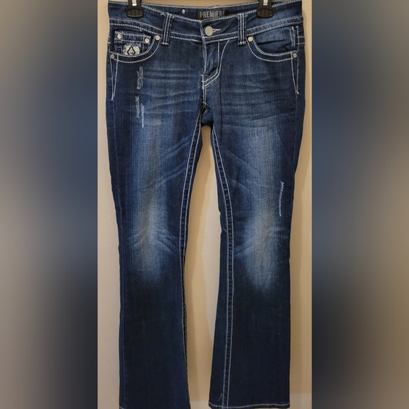 Rue 21 "Jeans, embroidery on back & front, distressed, perfect condition - Picture 9 of 11